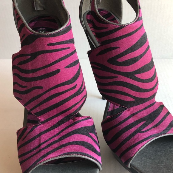 Michael Antonio zebra print heels - Picture 2 of 6